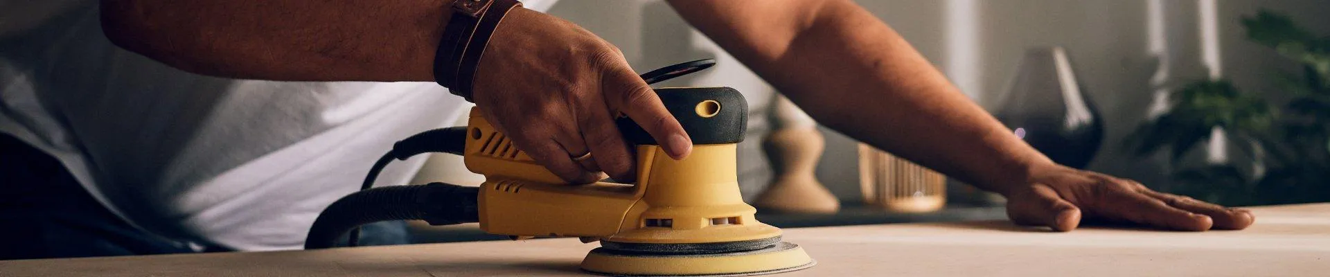 ΔΟΥΛΕΨΤΕ ΕΞΥΠΝΑ. ΌΧΙ ΣΚΛΗΡΆ.